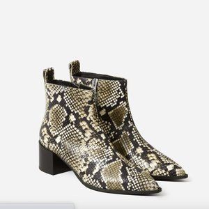 Everlane Boss Boot in Snake Skin size 8